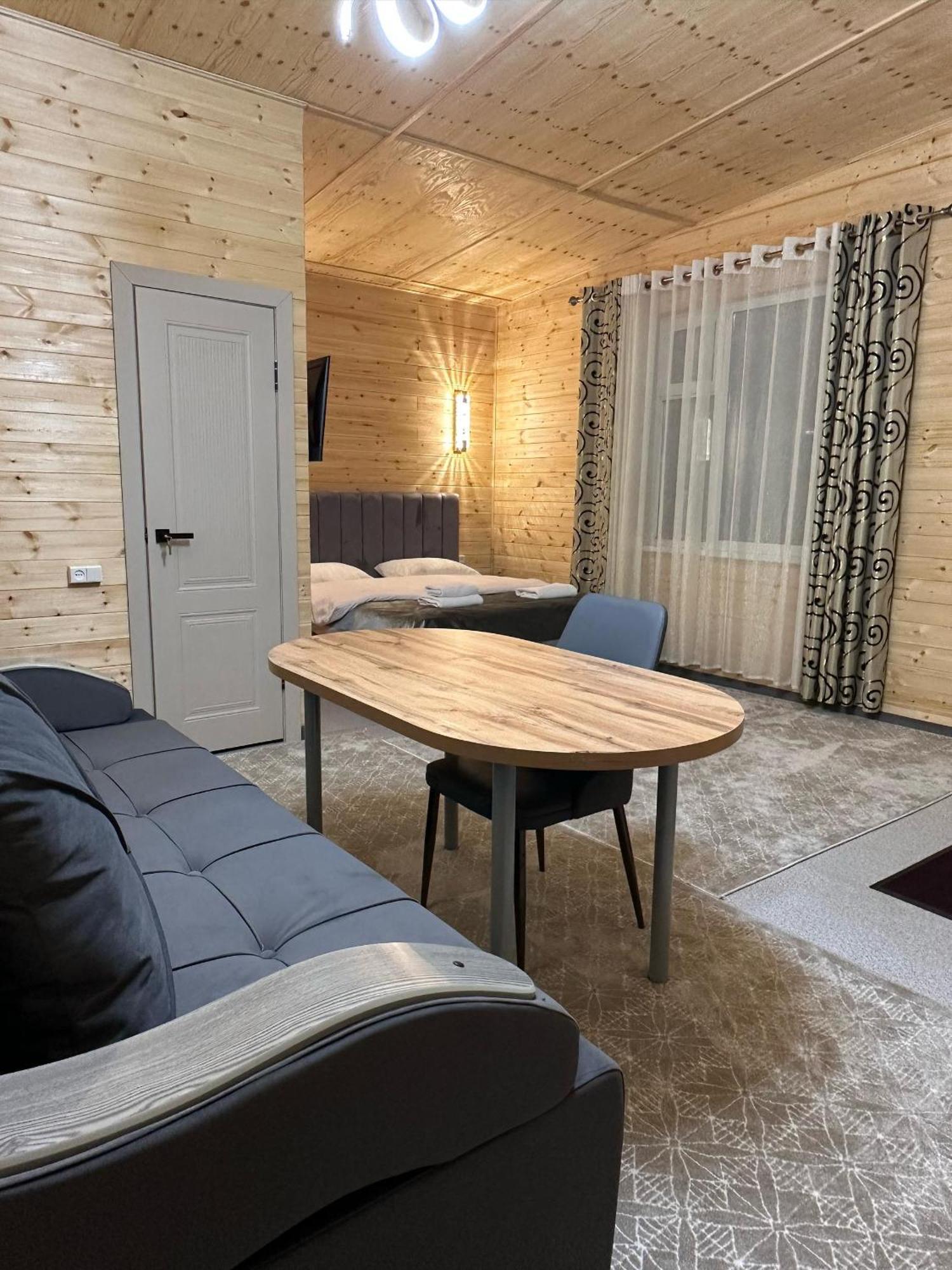 Ferienwohnung Vavilon Karakol Exterior foto